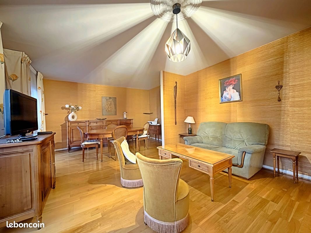 Appartement à louer, 78m², Reims