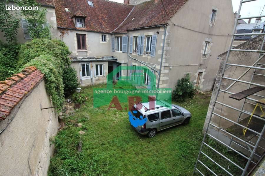 Maison à vendre, 310m², Clamecy