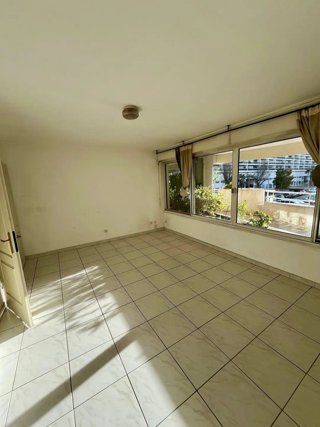 Appartement à louer, 34m², Marseille 8ème