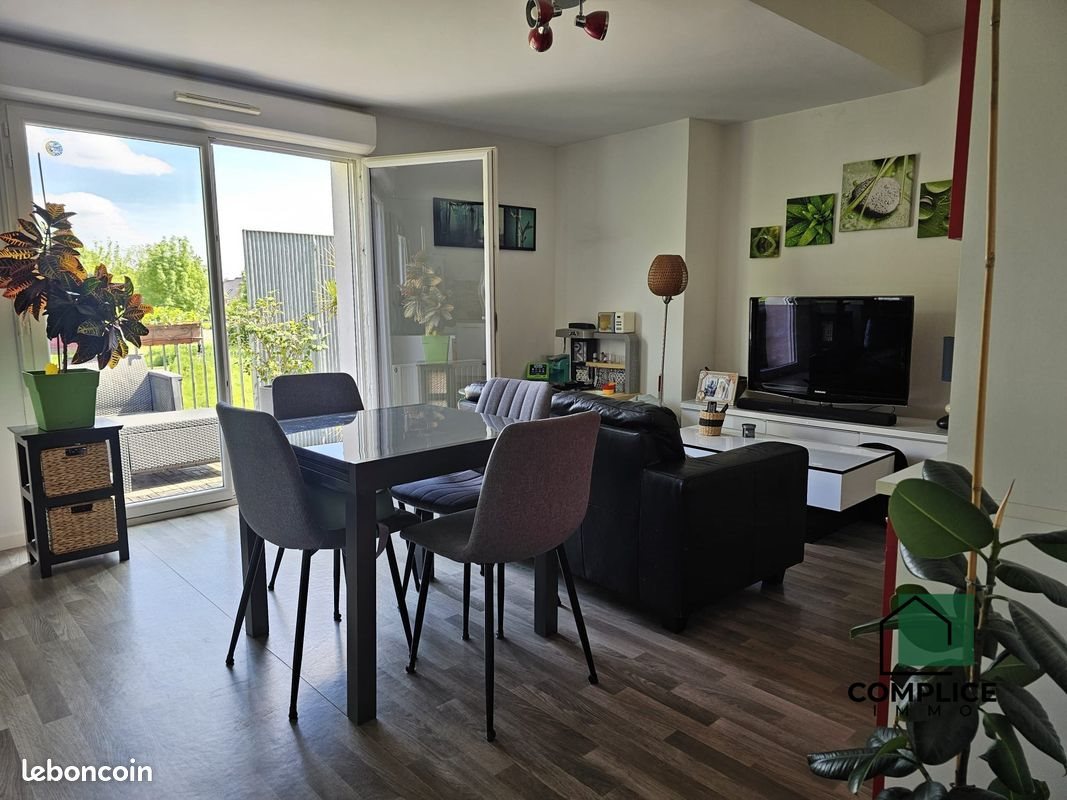 Appartement à vendre, 67m², Couëron