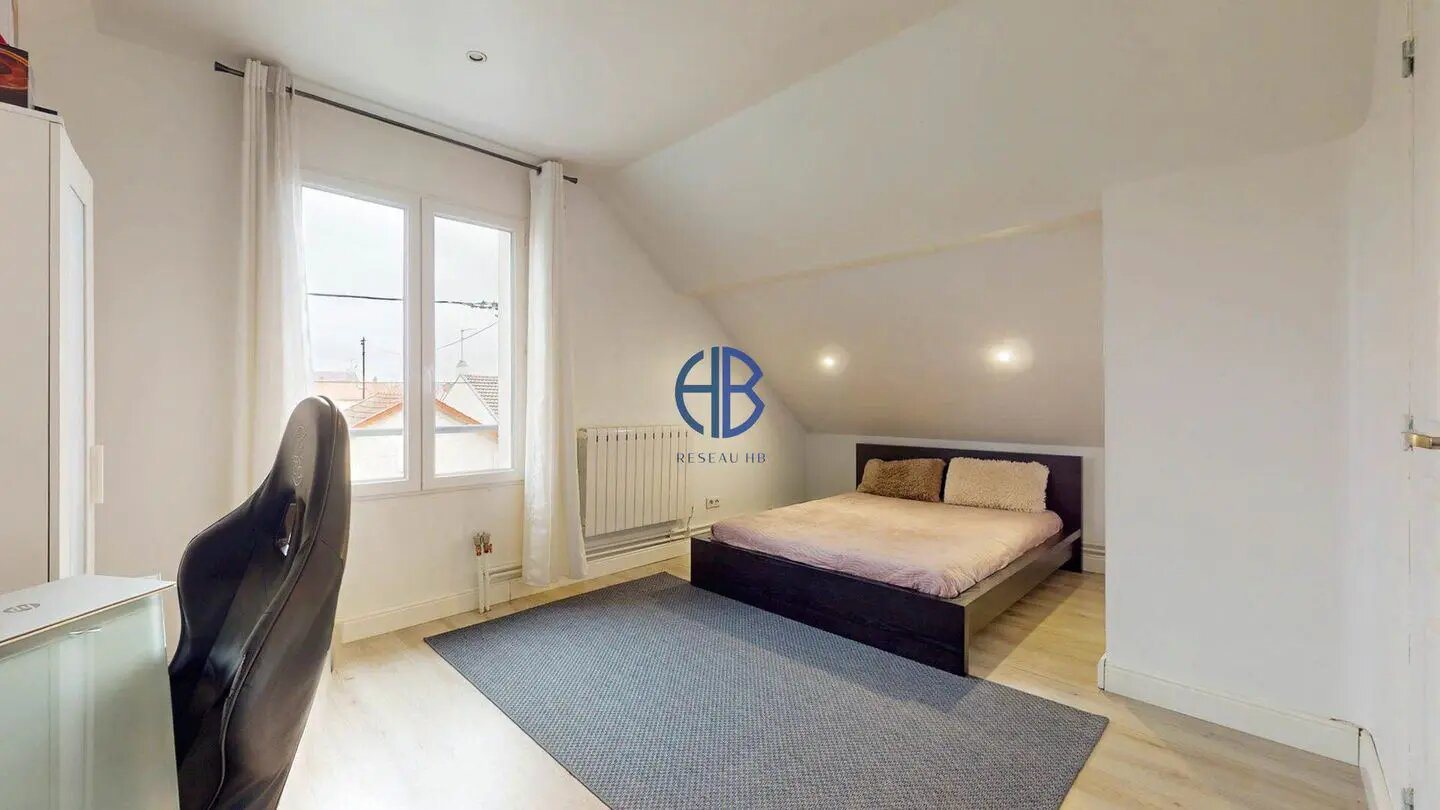 Maison à vendre, 123m², Stains