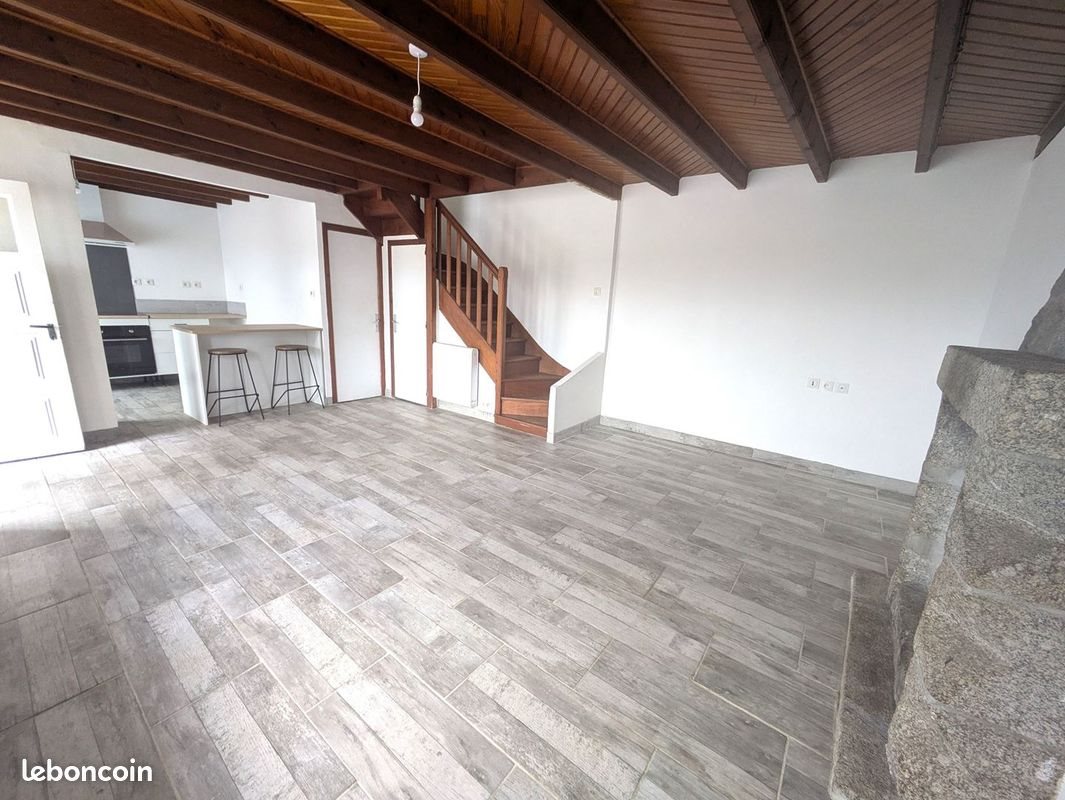 Maison à louer, 65m², Louargat