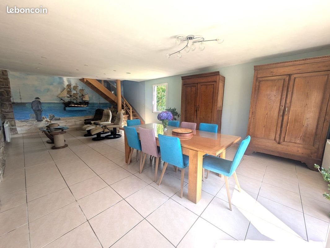 Maison à vendre, 164m², Bégard