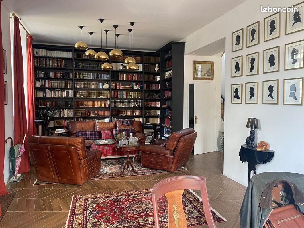 Maison à vendre, 202m², Belle-Isle-en-Terre