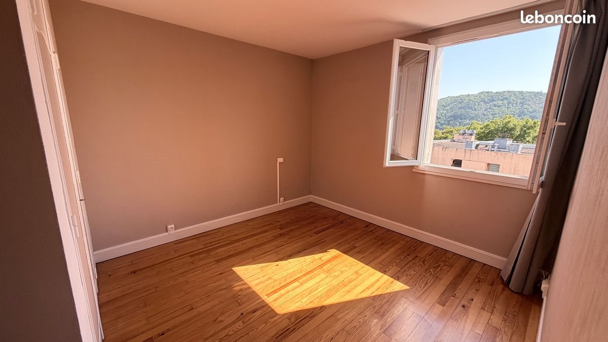 Appartement à louer, 64m², Cahors