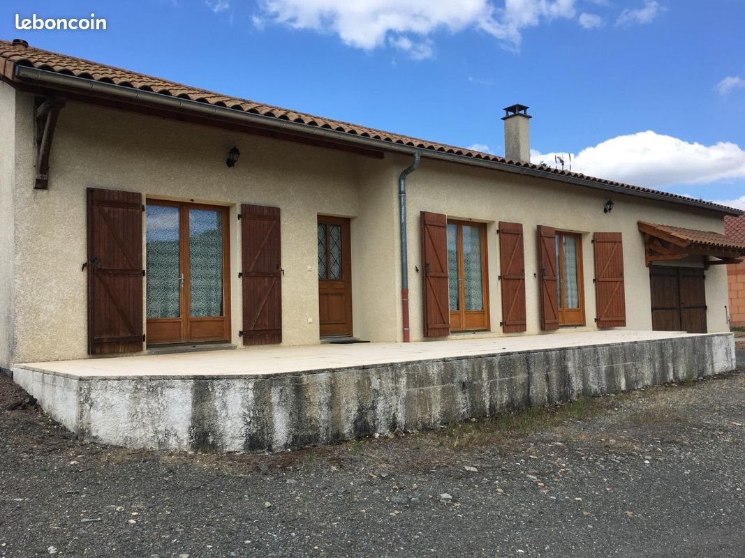 Maison à louer, 100m², Matour