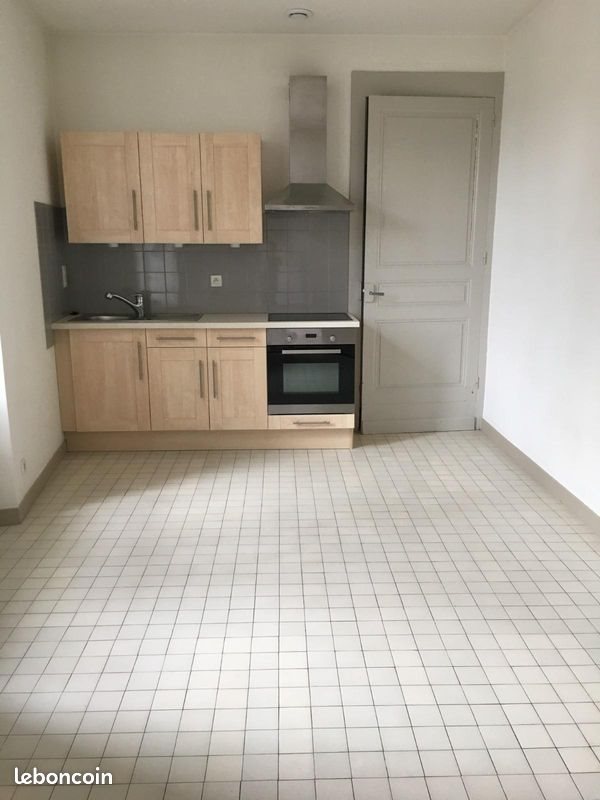 Appartement à louer, 45m², Cluny