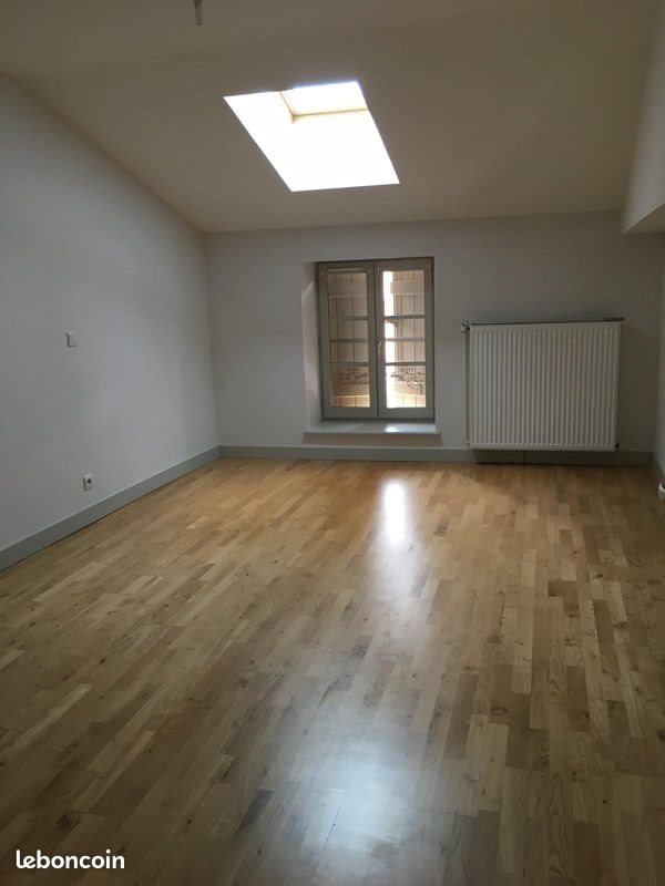 Appartement à louer, 45m², Cluny