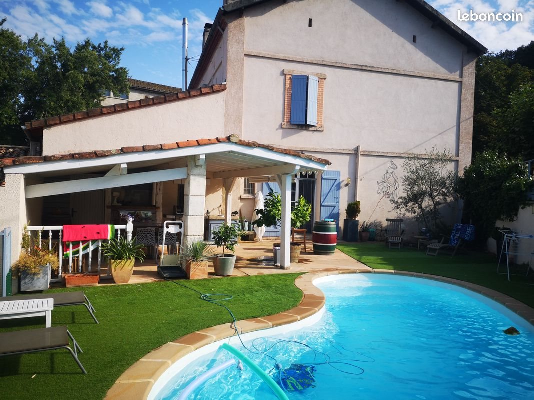 Maison à louer, 180m², Saint-Juéry