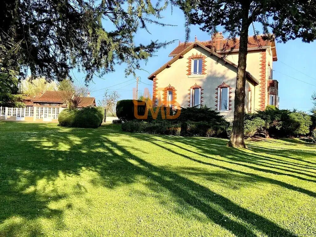 Maison à vendre, 202m², Bélâbre