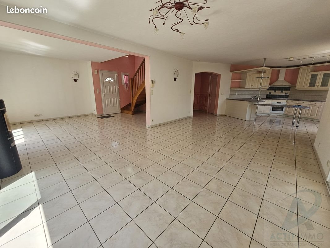 Maison à vendre, 136m², Flers