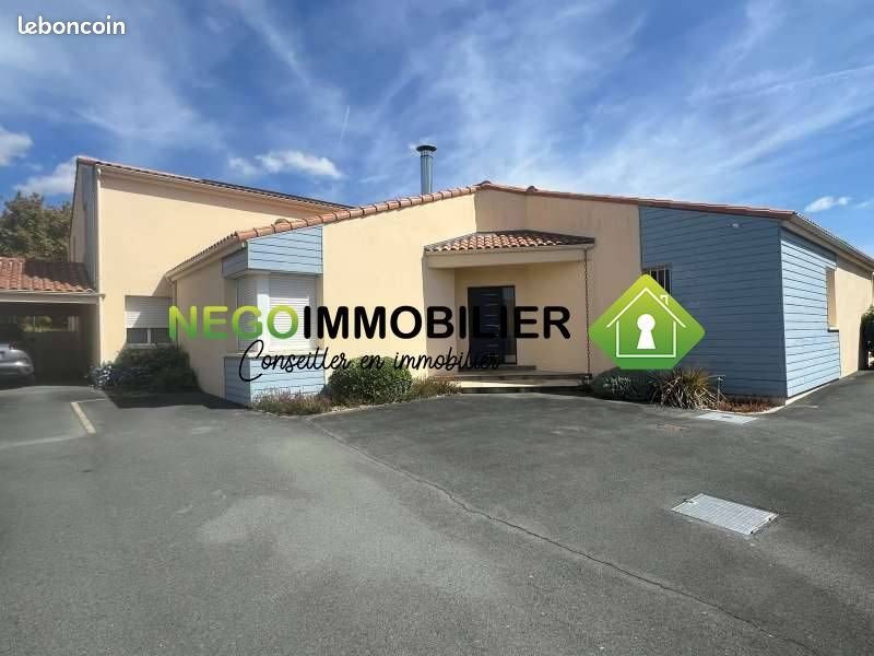 Maison à vendre, 286m², Chauché