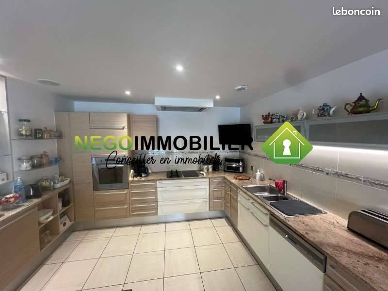 Maison à vendre, 286m², Chauché