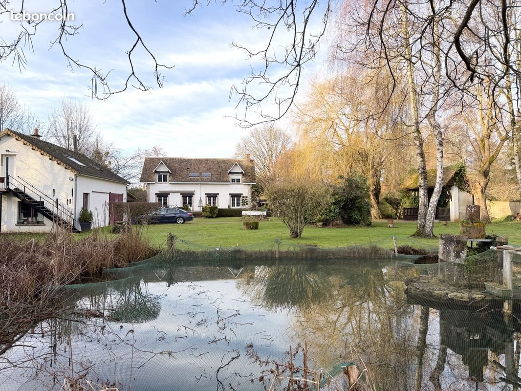 Maison à vendre, 140m², Torcé-en-Vallée