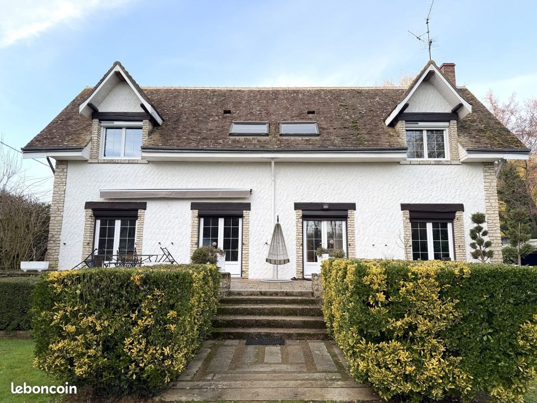 Maison à vendre, 140m², Torcé-en-Vallée