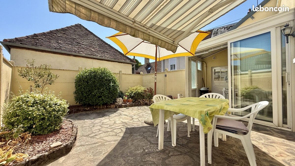 Maison à vendre, 114m², Saint-Cosme-en-Vairais