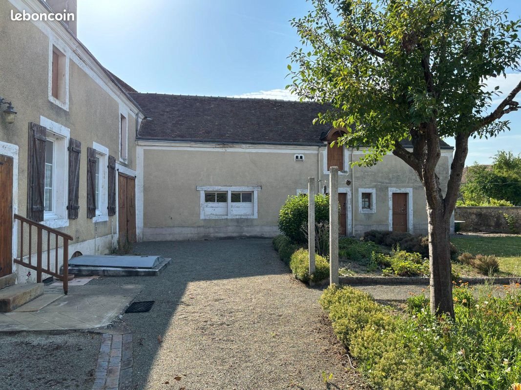 Maison à vendre, 85m², Saint-Cosme-en-Vairais