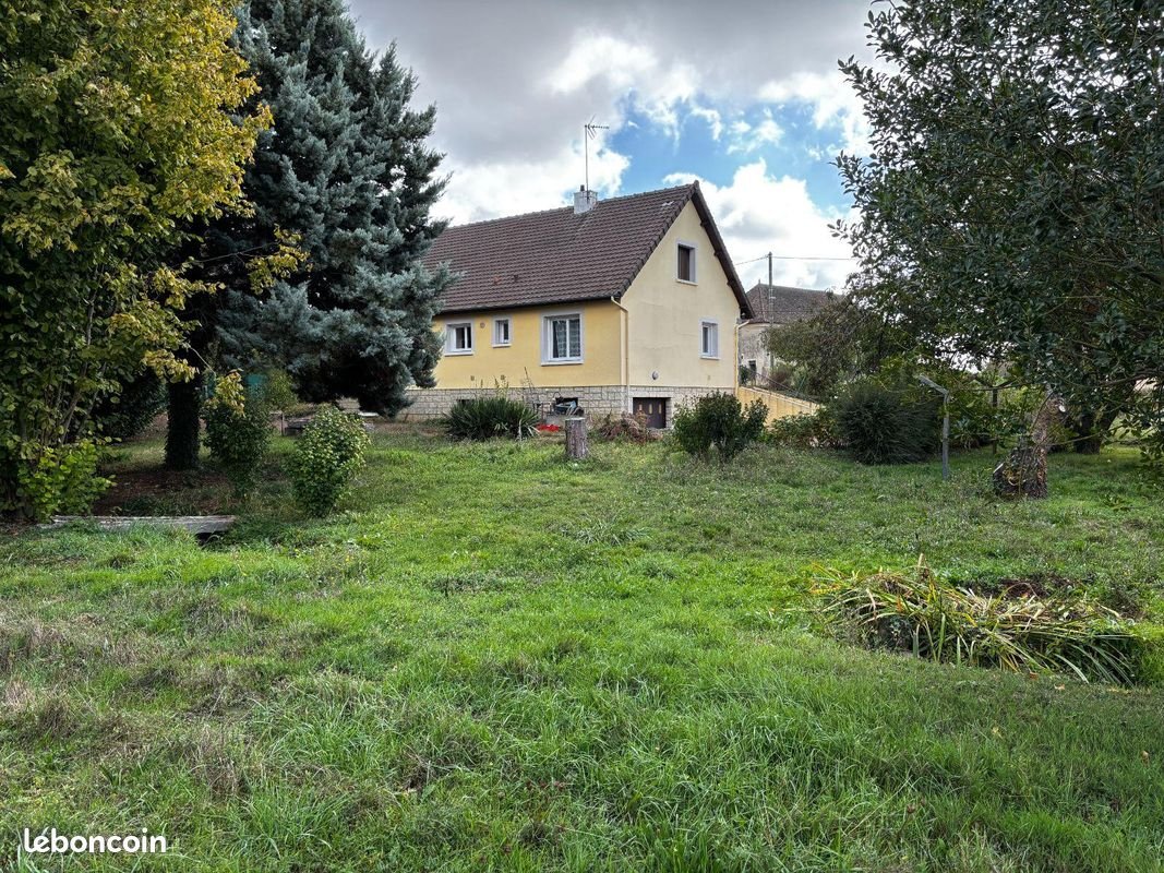 Maison à vendre, 128m², Saint-Cosme-en-Vairais