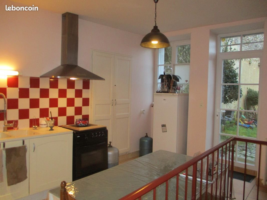 Maison à louer, 140m², Valence-en-Poitou
