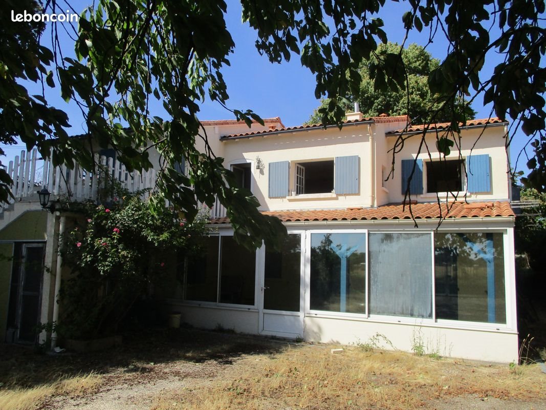 Maison à vendre, 213m², Valence-en-Poitou