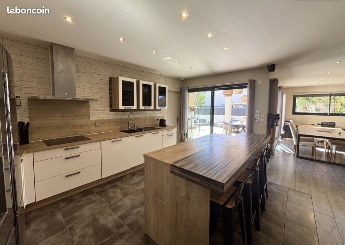 Maison à vendre, 140m², Saint-Jean-Lasseille
