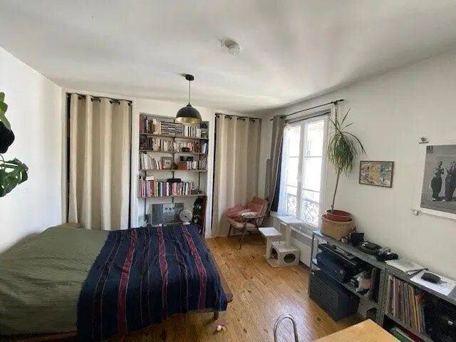 Appartement à louer, 24m², Paris 18ème