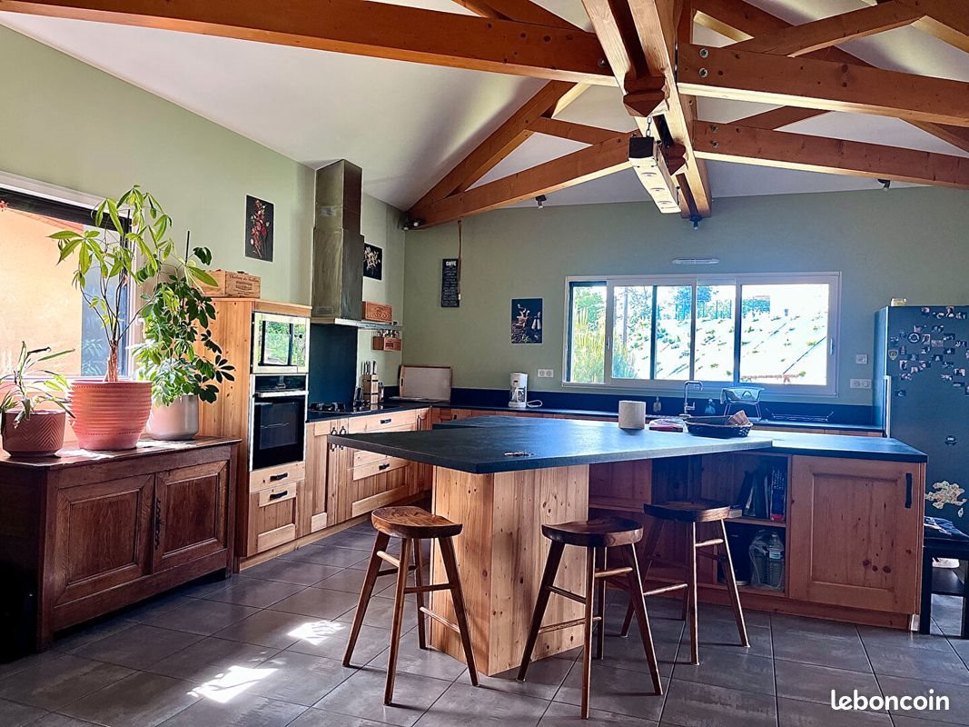 Maison à vendre, 213m², Thiers