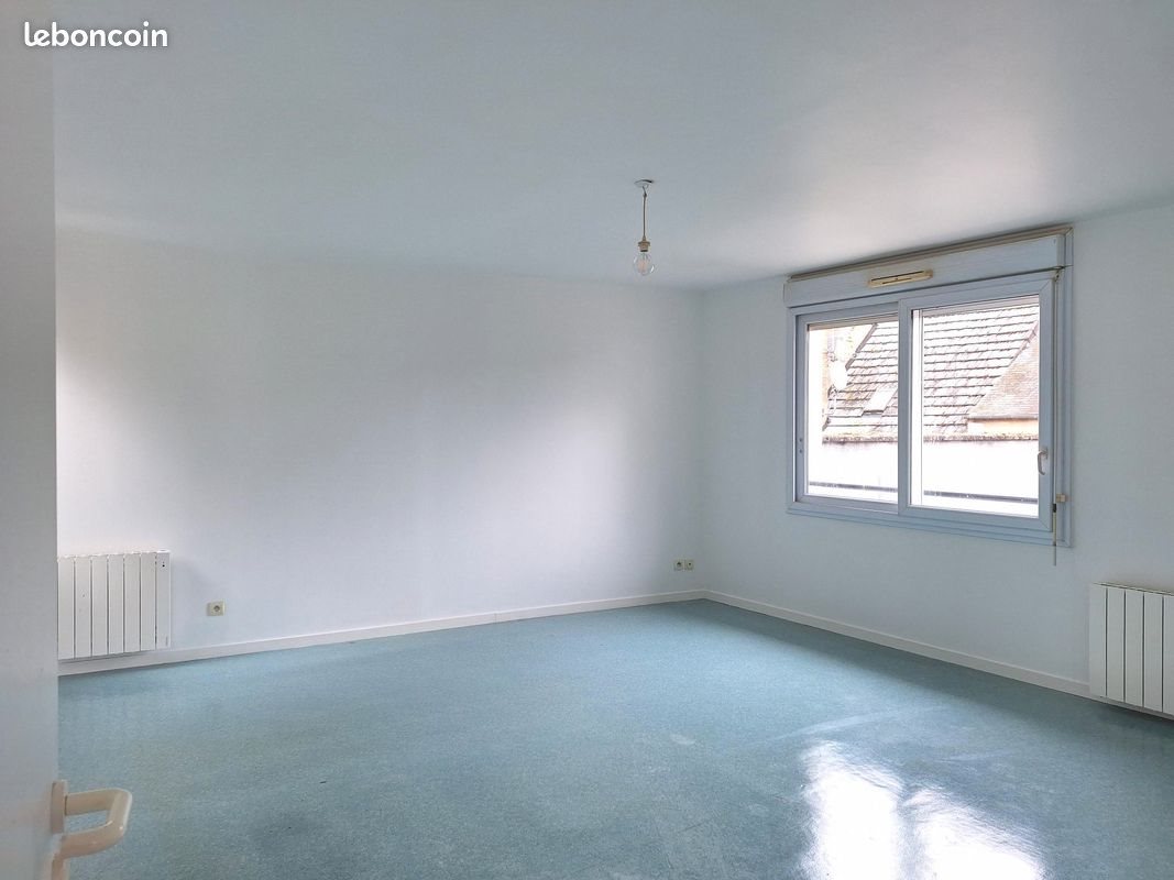 Appartement à louer, 74m², Châteaumeillant