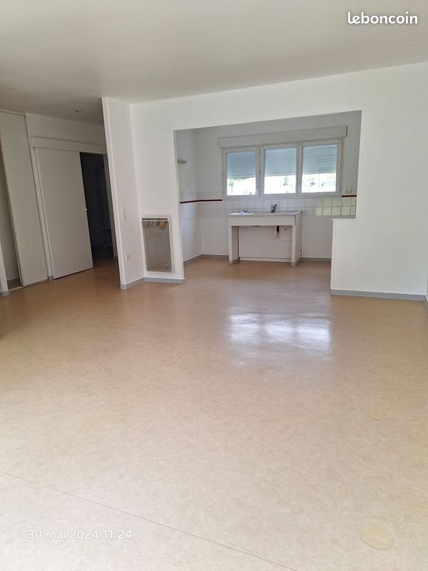 Maison à louer, 78m², Beffes