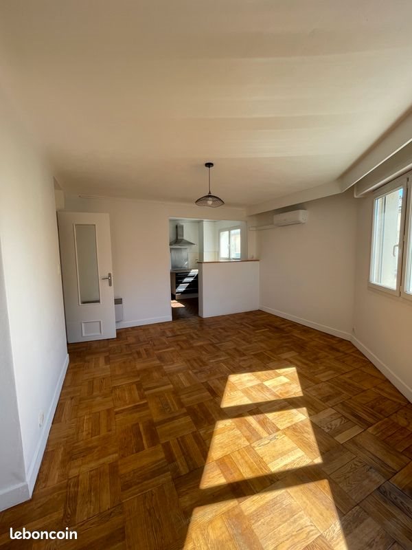 Appartement à louer, 79m², Béziers
