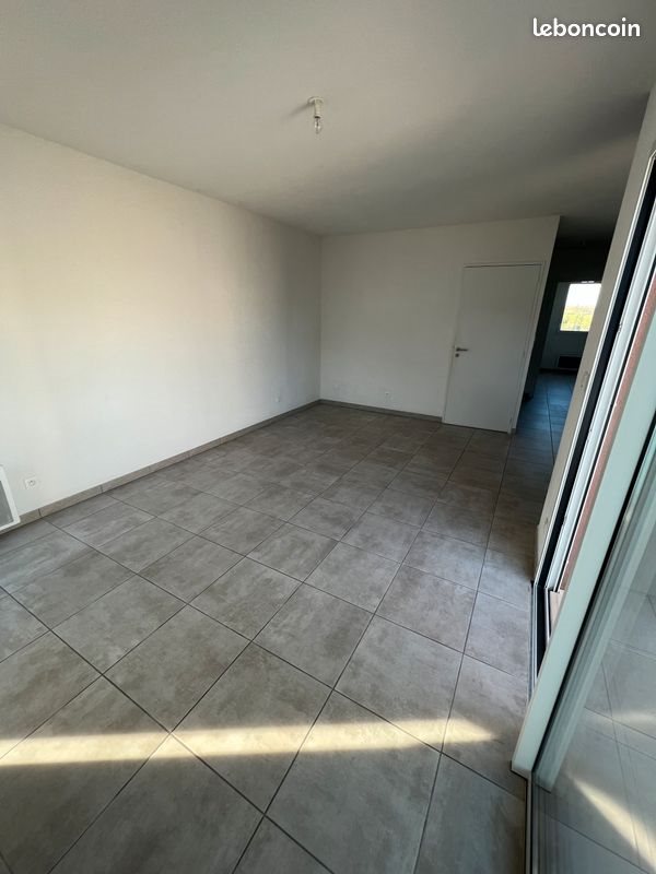 Appartement à louer, 60m², Boujan-sur-Libron