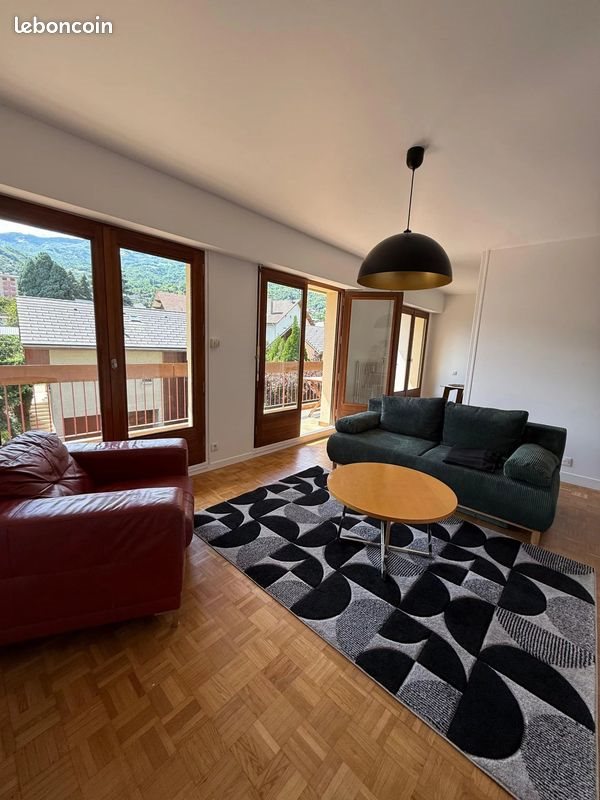 Appartement à louer, 73m², Saint-Jean-de-Maurienne