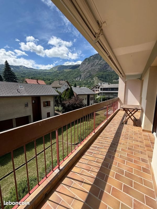 Appartement à louer, 73m², Saint-Jean-de-Maurienne