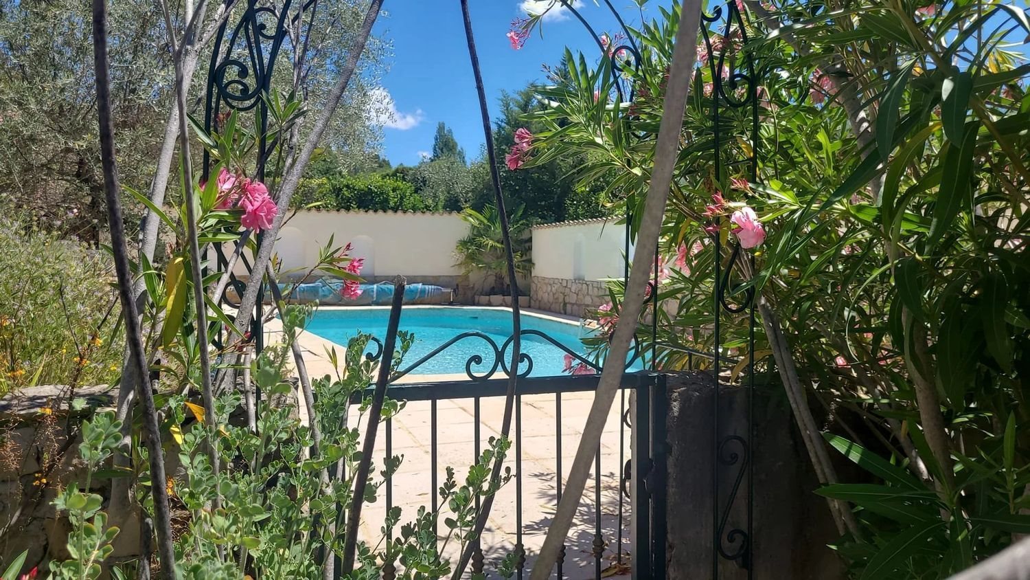 Maison à vendre, 11m², Tourrettes