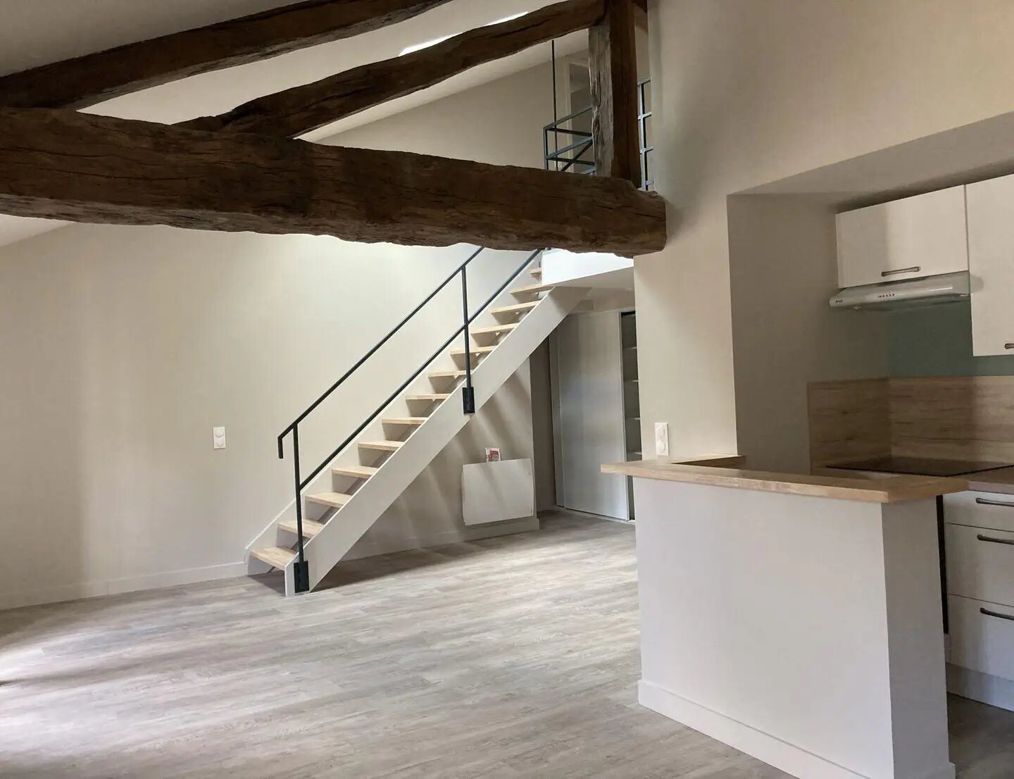 Appartement à louer, 79m², Beaujeu