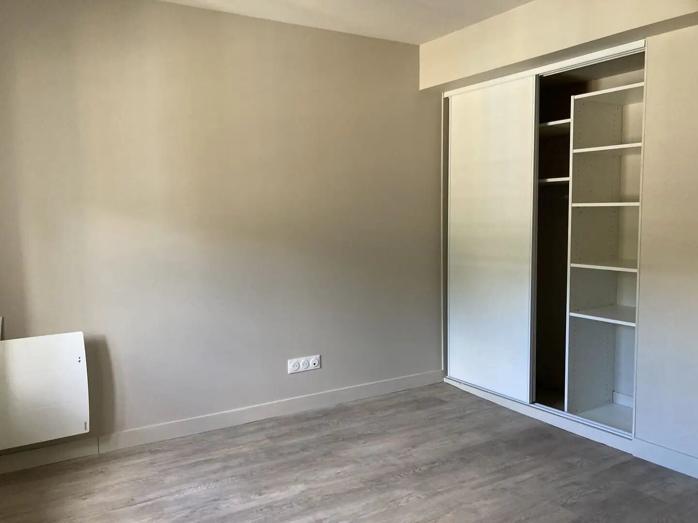 Appartement à louer, 79m², Beaujeu