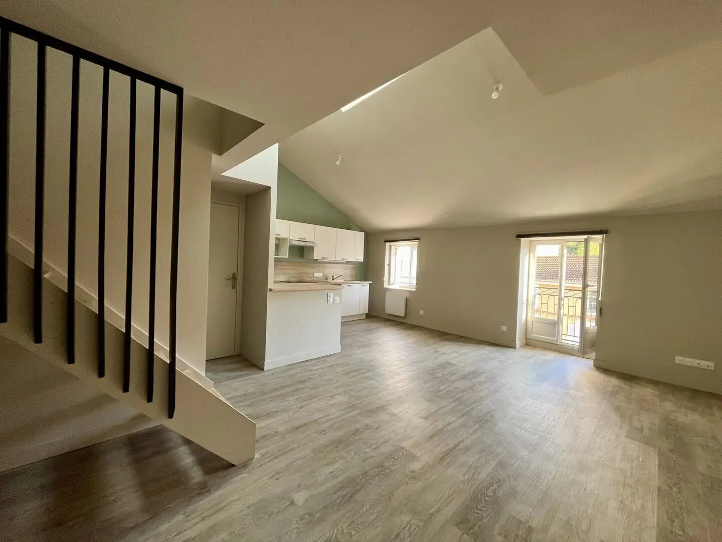 Appartement à louer, 55m², Beaujeu