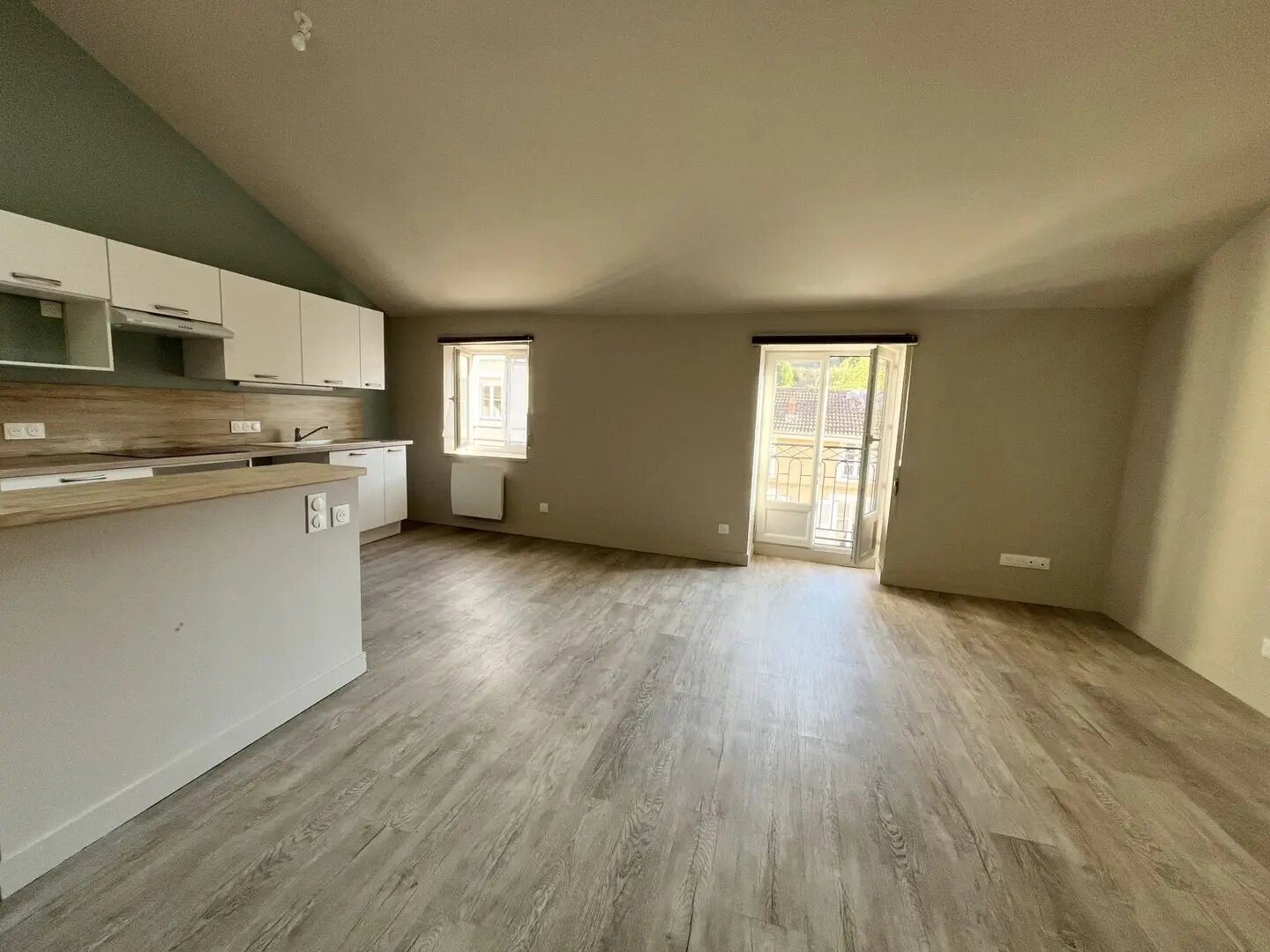 Appartement à louer, 55m², Beaujeu