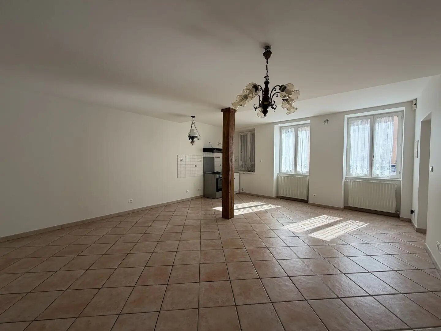 Appartement à louer, 51m², Beaujeu
