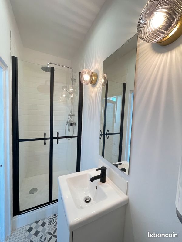Appartement à louer, 45m², Marseille 6ème