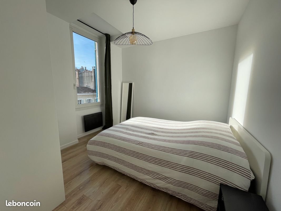 Appartement à louer, 45m², Marseille 6ème