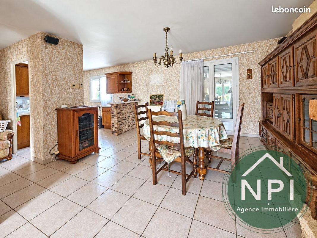 Maison à vendre, 105m², Vaux-le-Pénil