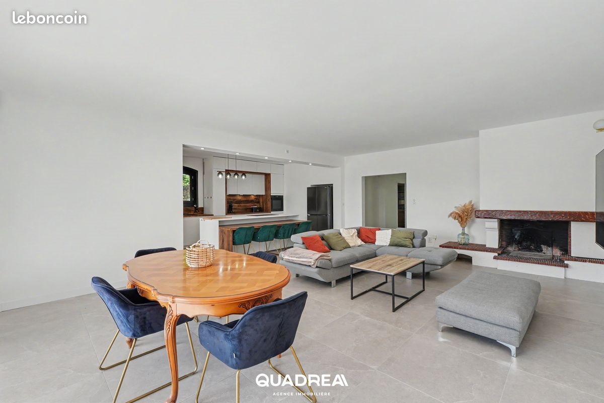 Maison à vendre, 220m², Gratentour