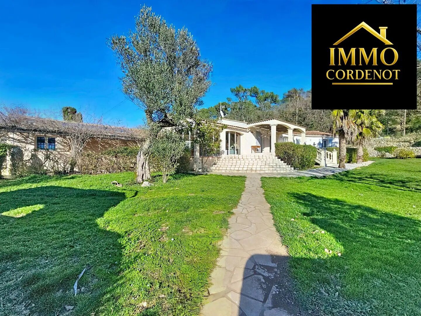 Maison à vendre, 195m², Méounes-lès-Montrieux