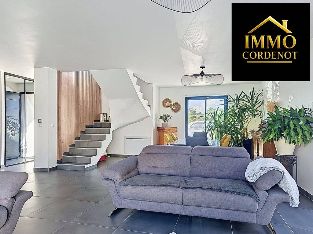 Maison à vendre, 104m², Rocbaron
