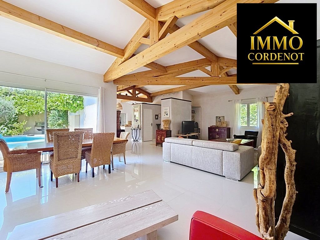 Maison à vendre, 179m², Méounes-lès-Montrieux