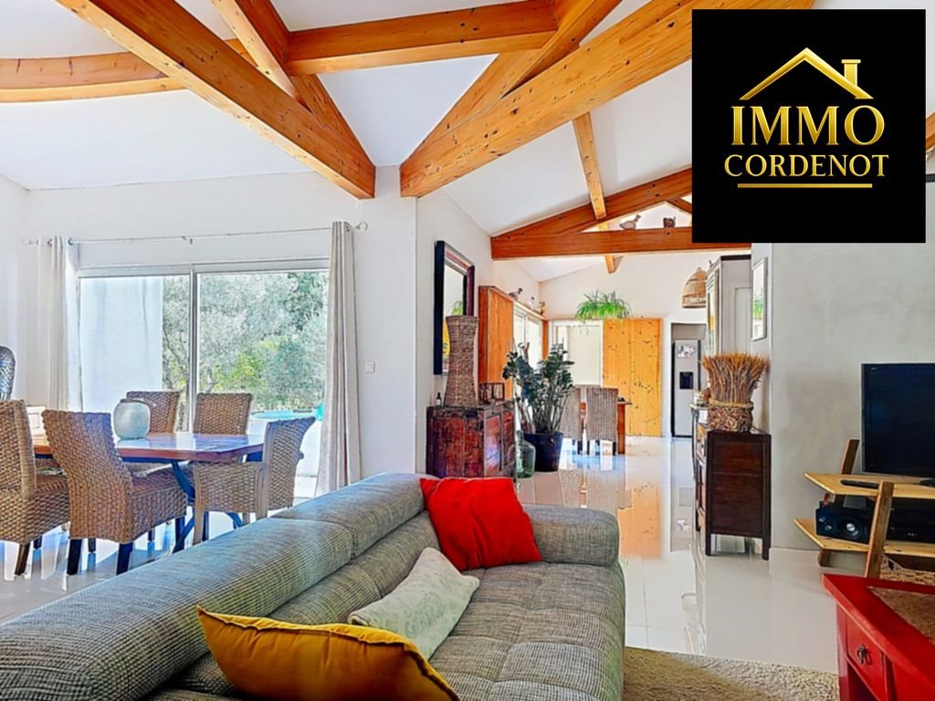 Maison à vendre, 179m², Méounes-lès-Montrieux