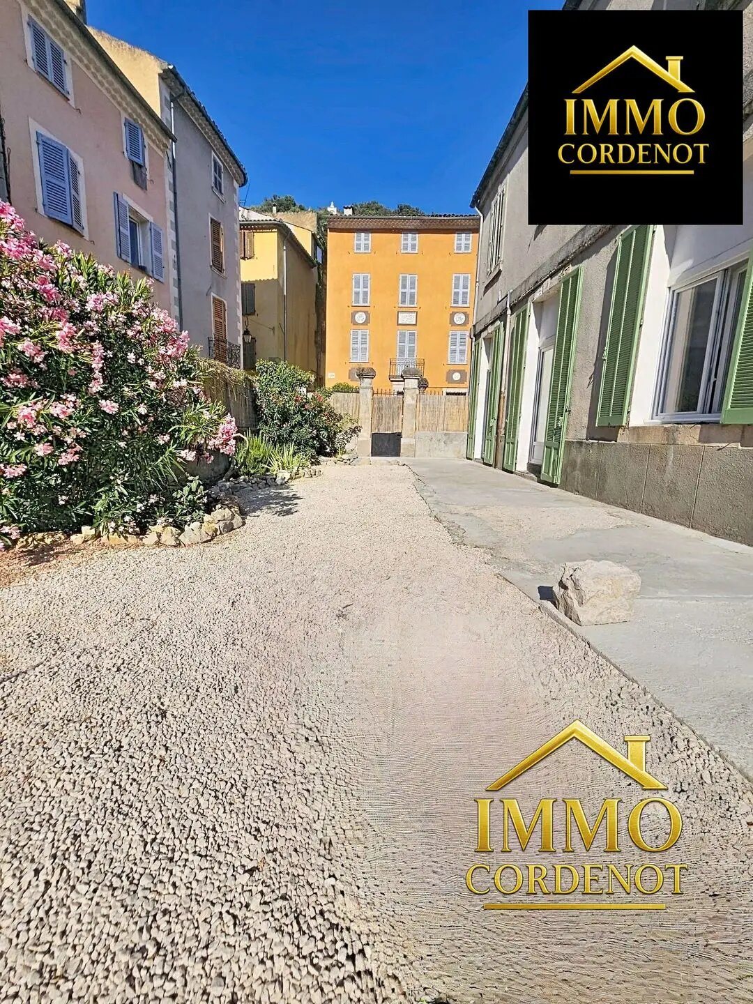 Appartement à louer, 55m², Méounes-lès-Montrieux