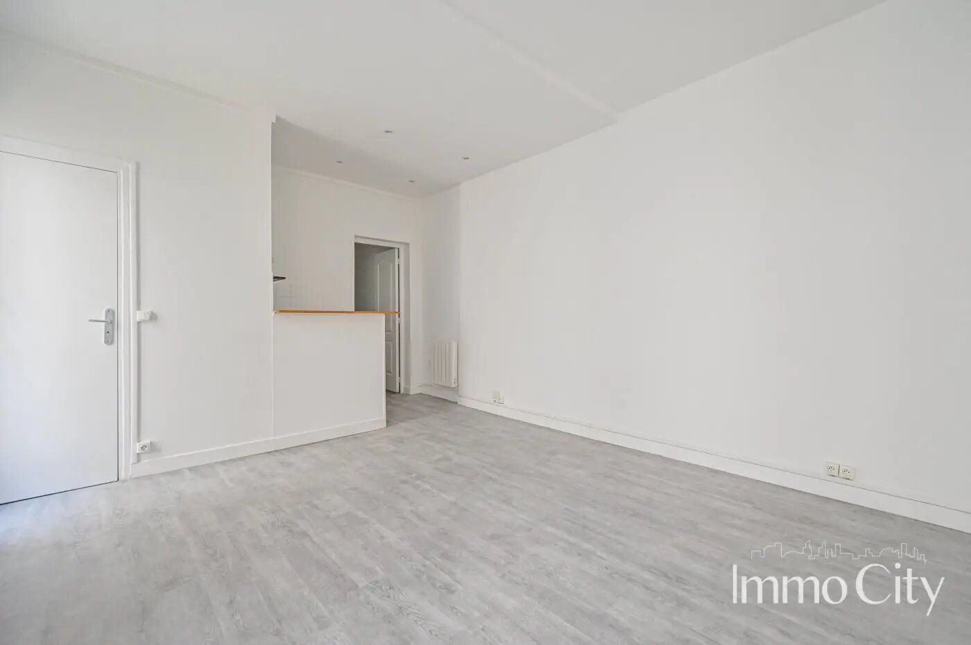 Appartement à louer, 26m², Paris 18ème