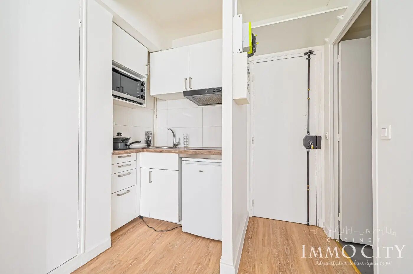 Appartement à louer, 25m², Paris 17ème